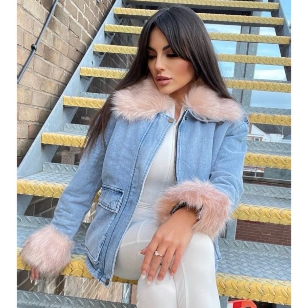 Long Sleeve Shearling Lined Faux Fur Collar and Cuff Denim Jeans Jacket - Picture 5 of 13